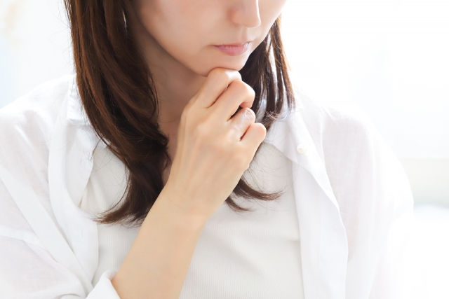 自律神経失調症で悩む女性
